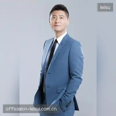 倪立